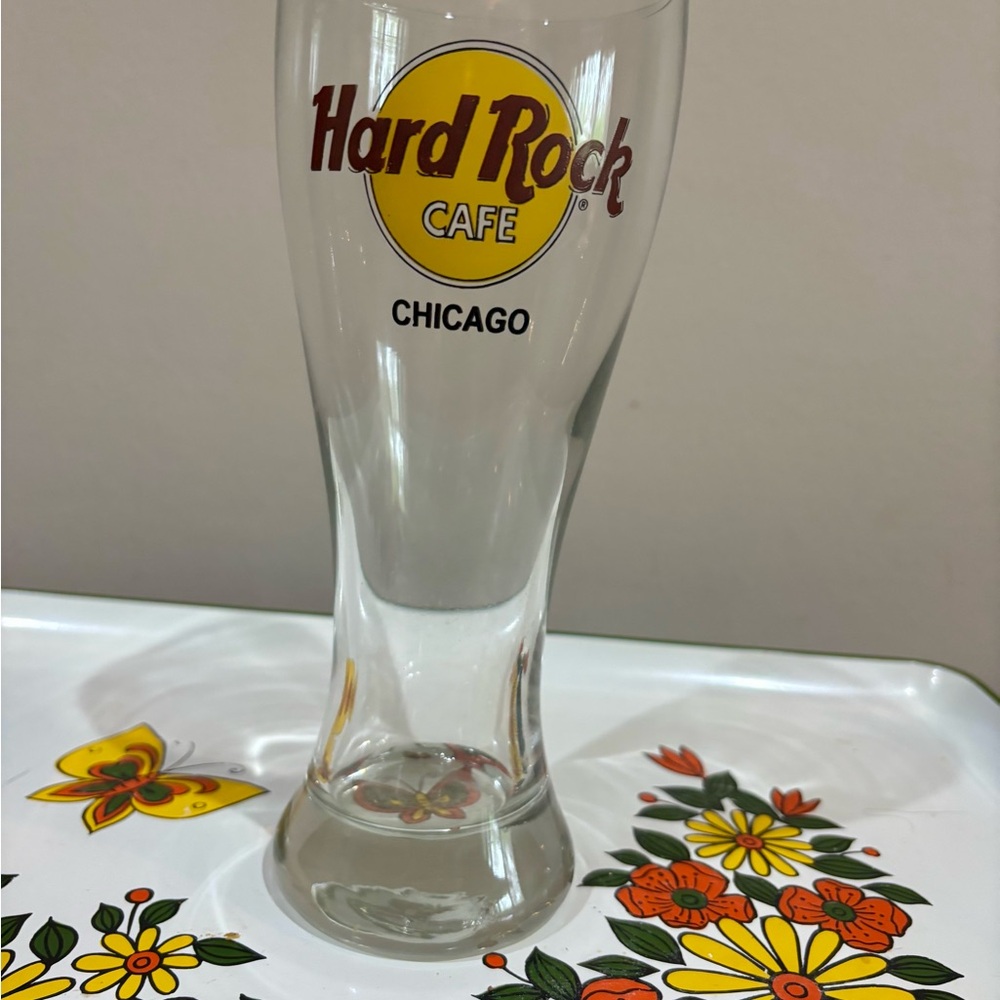Hard Rock Cafe Clear Pint Glasses with Yellow and Brown Logo (Set) - Picture 6 of 9